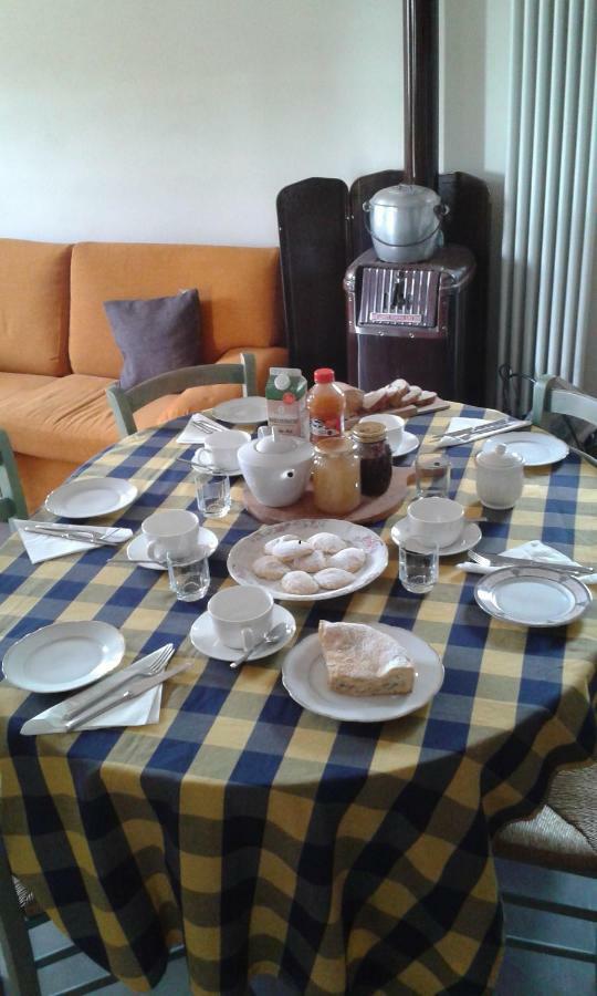 Agricola Tre Rii Sidreria Bed & Breakfast Corniglio Exterior photo